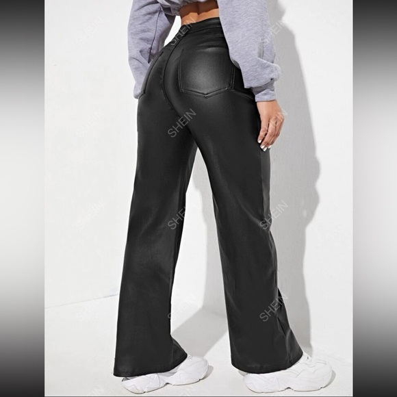 High waist boyfriend fit leather look pants - Picture 2 of 3